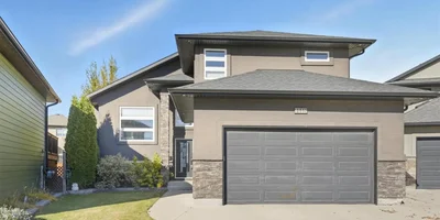 1118 Rempel Place, Saskatoon, SK – Stunning Stonebridge Bi-Level with Heated Garage and Private Yard