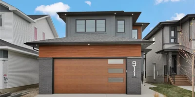 911 Traeger Manor, Saskatoon, SK – Modern 3-Bedroom Home